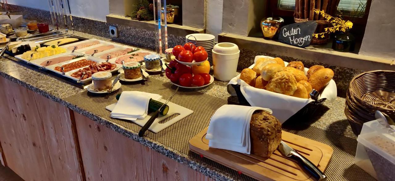 Hotel Neue Hoehe Klingenberg Eksteriør bilde