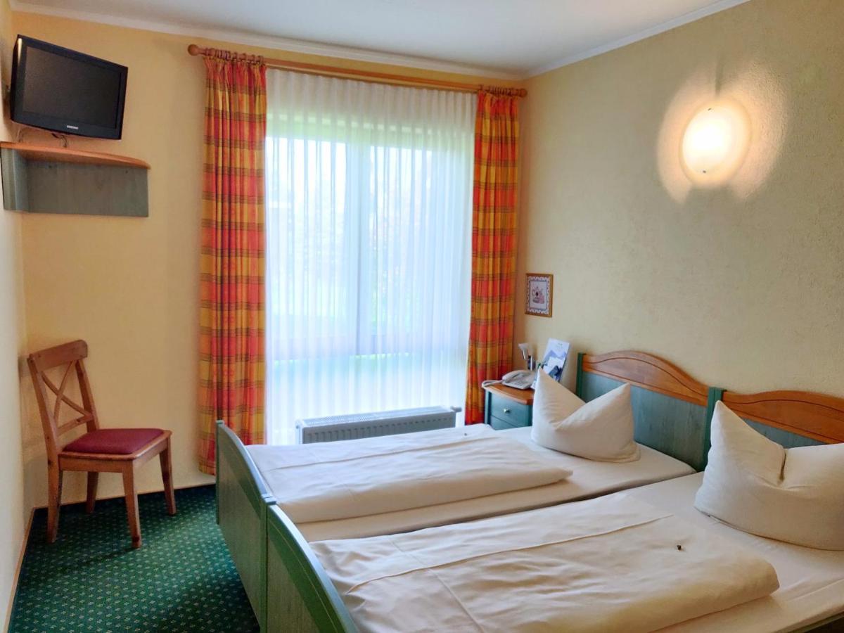 Hotel Neue Hoehe Klingenberg Eksteriør bilde