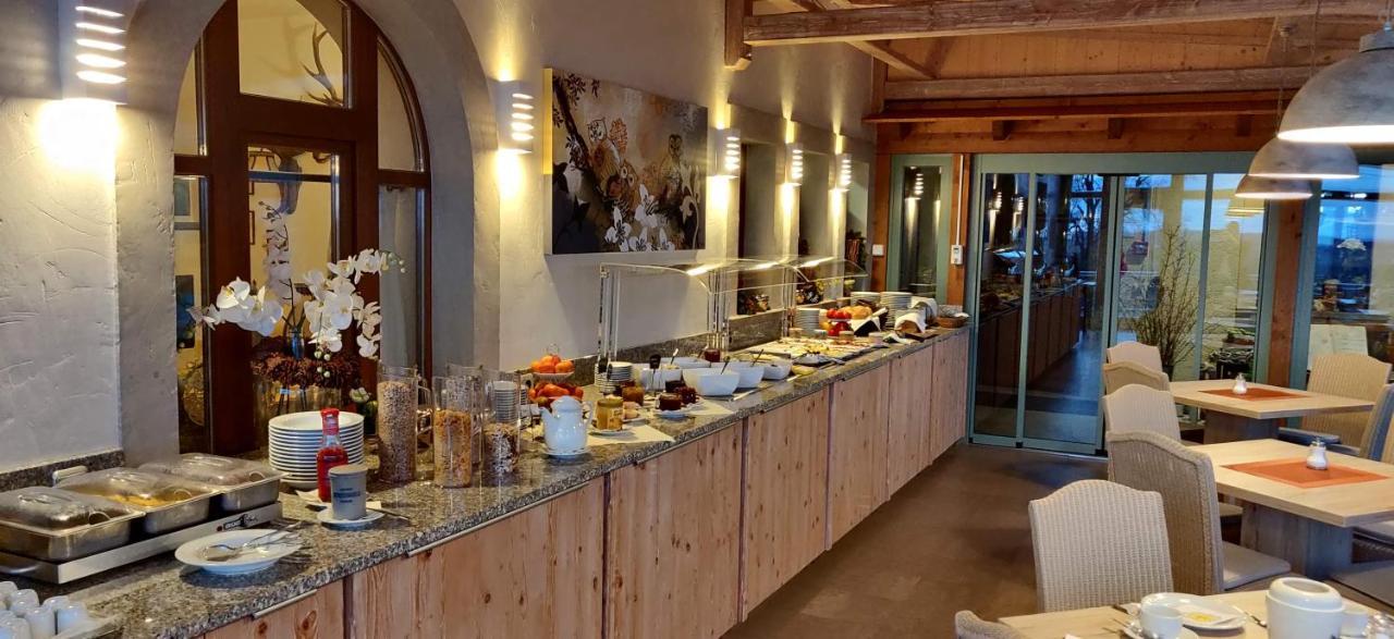 Hotel Neue Hoehe Klingenberg Eksteriør bilde