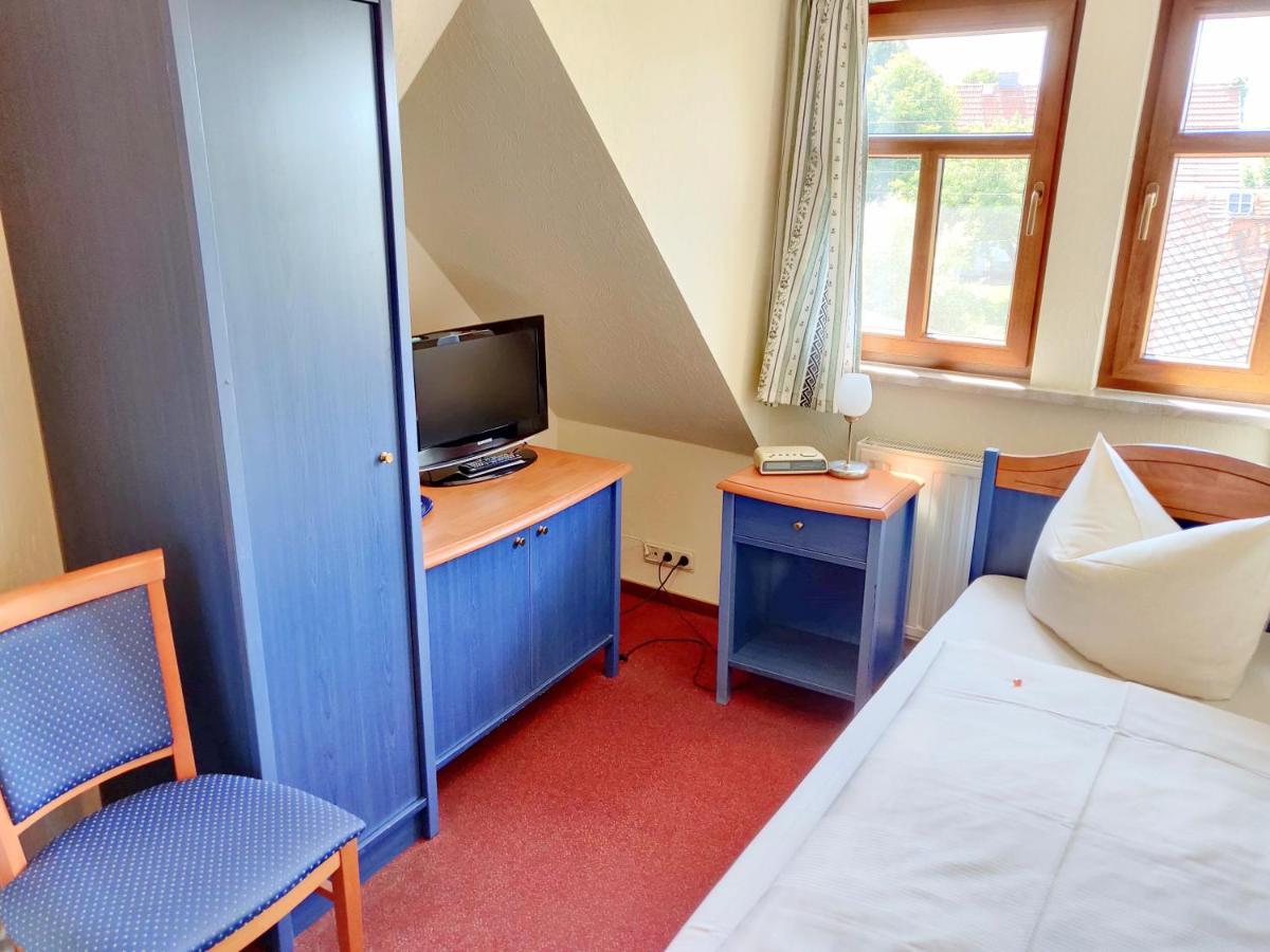 Hotel Neue Hoehe Klingenberg Eksteriør bilde